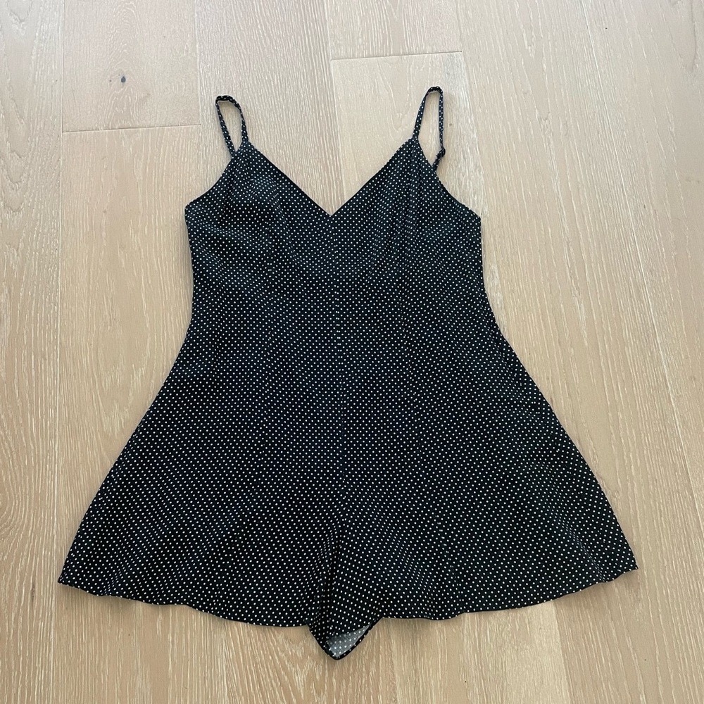 Alice + Olivia Erin Flared Romper - Picture 4 of 6